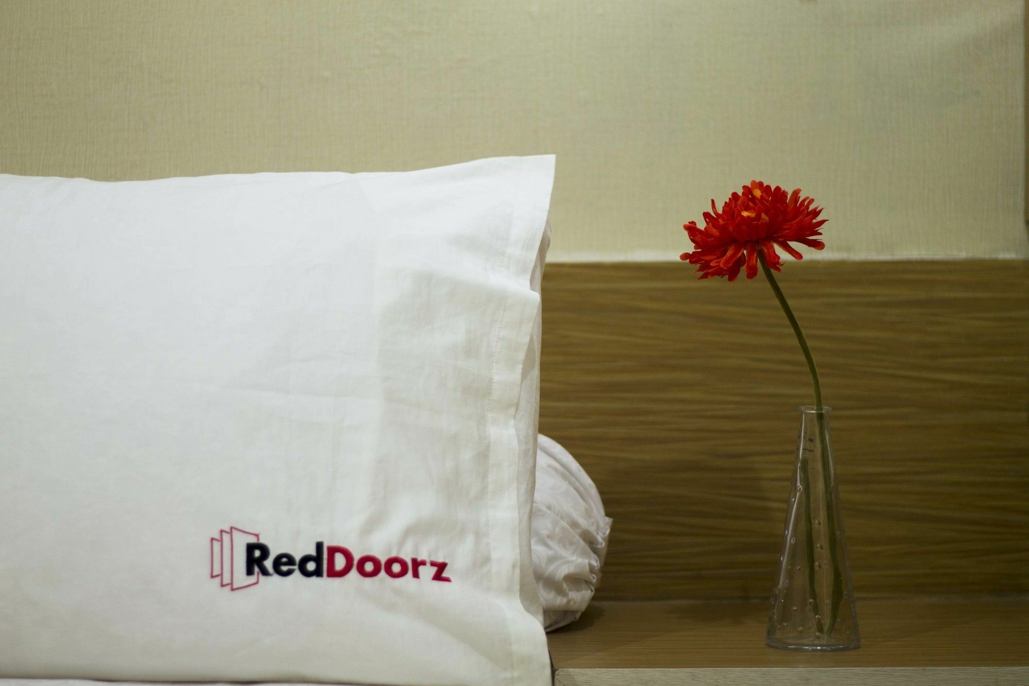 Hotel Reddoorz Near Sukajadi Bandung Zewnętrze zdjęcie